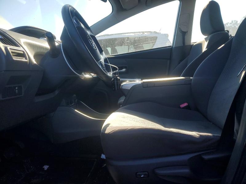 Photo 7 from auction – 2012 TOYOTA PRIUS V with VIN JTDZN3EUXC3057749