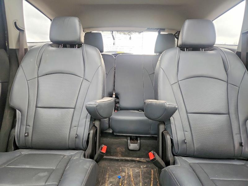 Photo 10 from auction – 2019 BUICK ENCLAVE with VIN 5GAERBKW7KJ293533