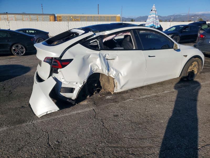 صورة رقم 3 من المزاد - 2025 TESLA MODEL Y مع VIN 7SAYGDED0SF272976