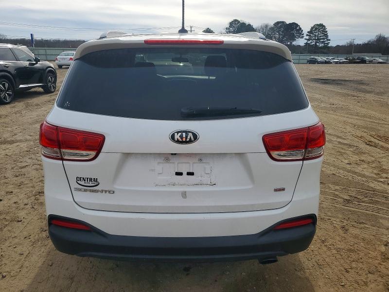 Photo 6 from auction – 2016 KIA SORENTO LX with VIN 5XYPG4A30GG110822