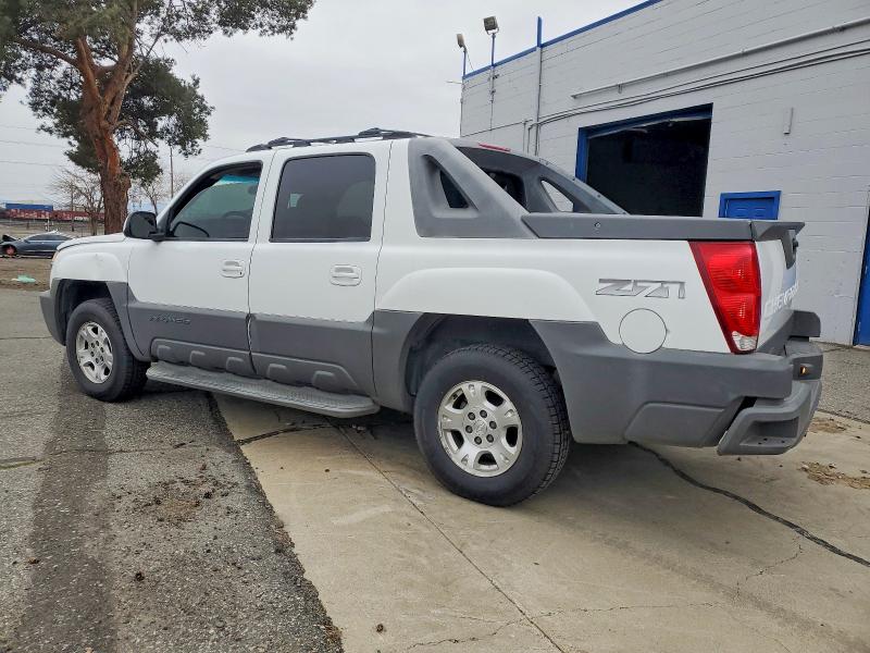Photo 2 from auction – 2002 CHEVROLET AVALANCHE with VIN 3GNEK13T12G276737
