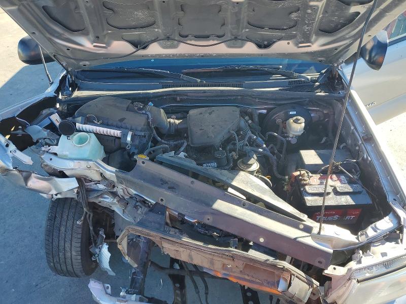 Photo 11 from auction – 2015 TOYOTA TACOMA with VIN 5TFTX4CN4FX063819