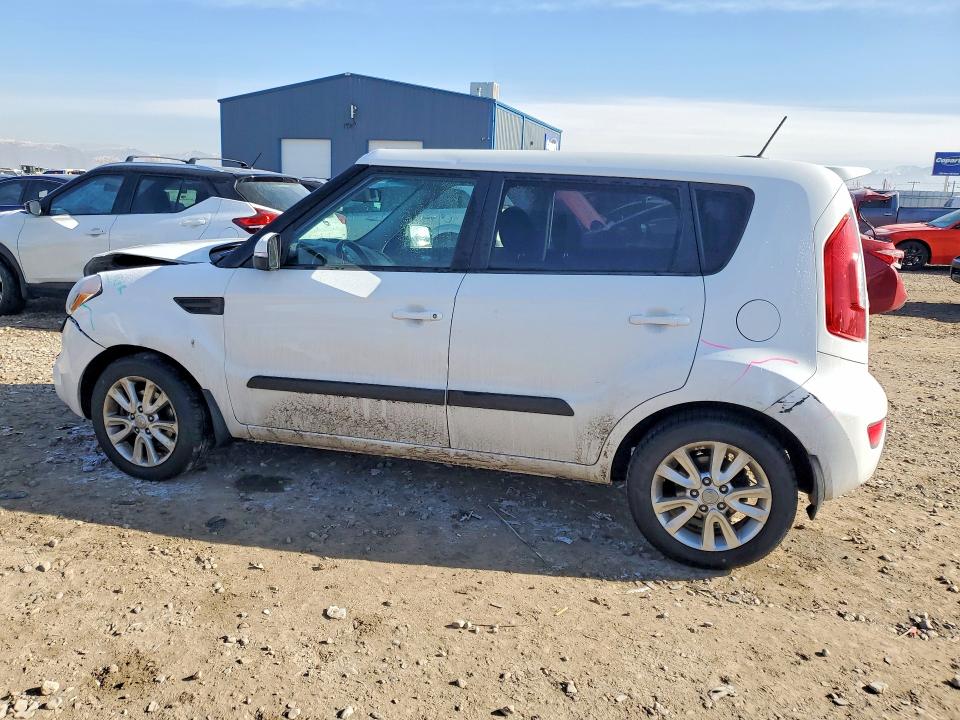 Photo 2 from auction – 2013 KIA SOUL with VIN KNDJT2A69D7530328