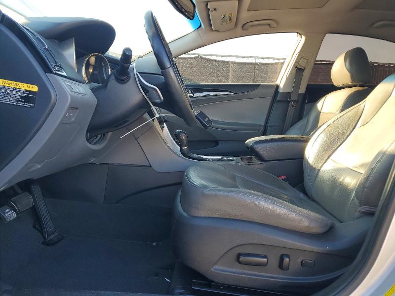 Photo 7 from auction – 2012 HYUNDAI SONATA SE with VIN 5NPEC4AB1CH499421