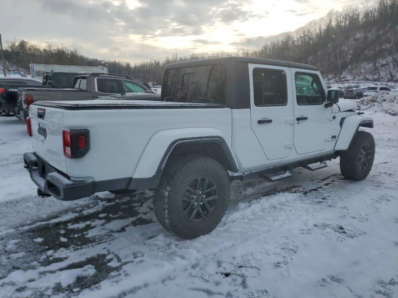 Photo 3 from auction – 2022 JEEP GLADIATOR with VIN 1C6JJTAG8NL180291