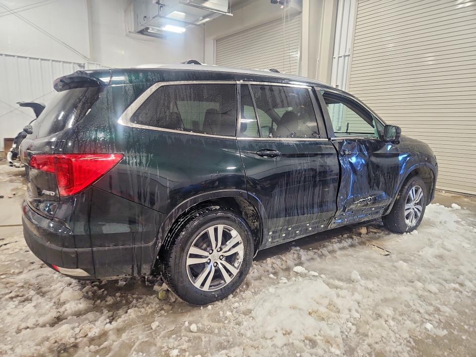 Photo 3 from auction – 2016 HONDA PILOT EX with VIN 5FNYF6H39GB003221