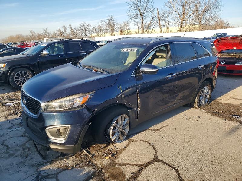 KIA SORENTO LX 2017 with VIN 5XYPG4A33HG336628 - Photo from auction