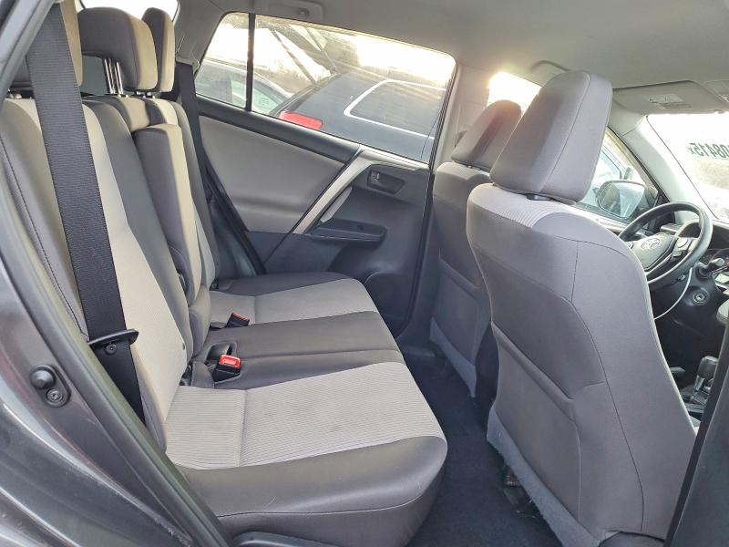 Photo 11 from auction – 2014 TOYOTA RAV4 LE with VIN 2T3BFREV0EW214974