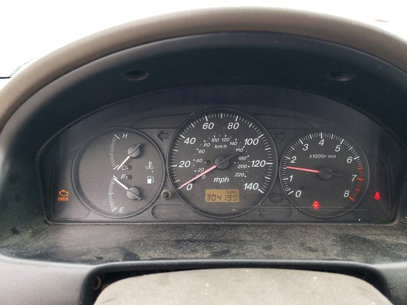 Foto 9 de la subasta – 2002 MAZDA PROTEGE DX con VIN JM1BJ225821619873
