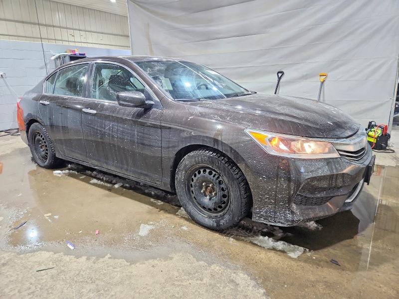 Photo 4 from auction – 2017 HONDA ACCORD with VIN 1HGCR2F35HA269442