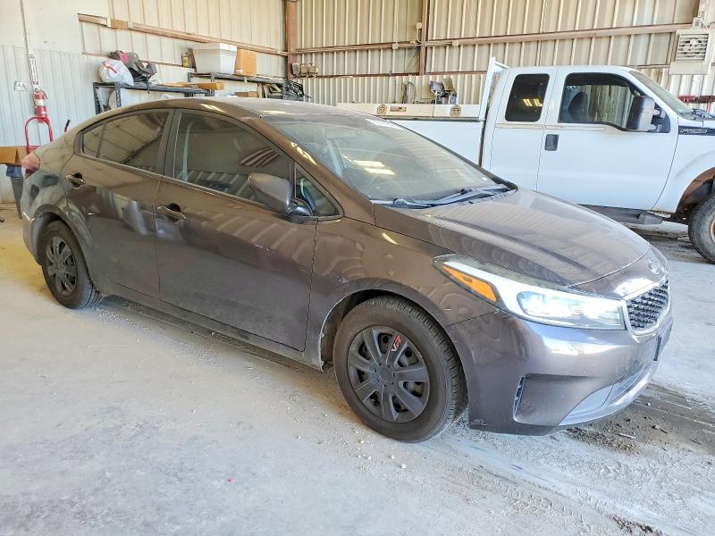 Photo 4 from auction – 2018 KIA FORTE with VIN 3KPFK4A70JE165319