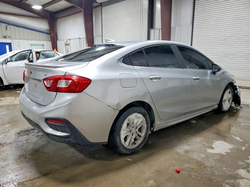 Photo 3 from auction – 2016 CHEVROLET CRUZE LT with VIN 1G1BE5SMXG7301229