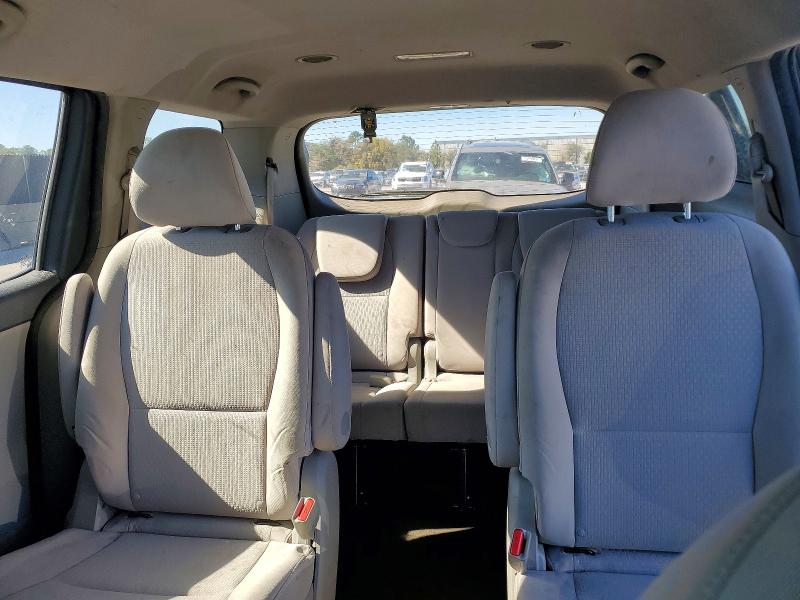 Photo 10 from auction – 2017 KIA SEDONA L with VIN KNDMA5C19H6257652
