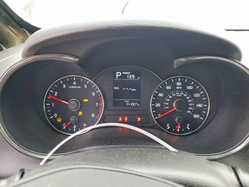 Photo 9 from auction – 2018 KIA FORTE with VIN 3KPFK4A71JE212082