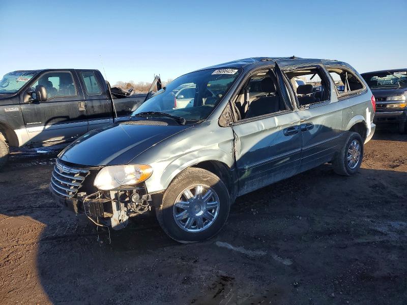 Photo 1 from auction – 2005 CHRYSLER TOWN & COU with VIN 2C8GP64L05R135816