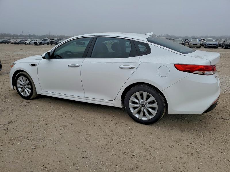 Photo 2 from auction – 2017 KIA OPTIMA EX with VIN 5XXGU4L34HG157847