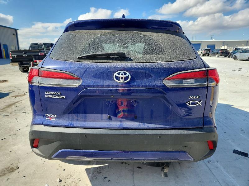 Photo 6 from auction – 2022 TOYOTA COROLLA CROSS with VIN 7MUDAAAG2NV011916