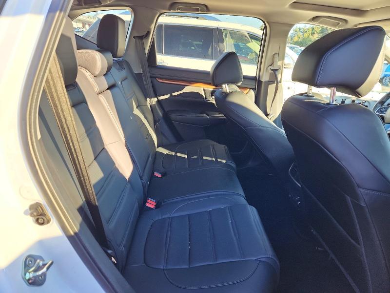 Photo 11 from auction – 2019 HONDA CR-V TOURI with VIN 2HKRW2H92KH629995