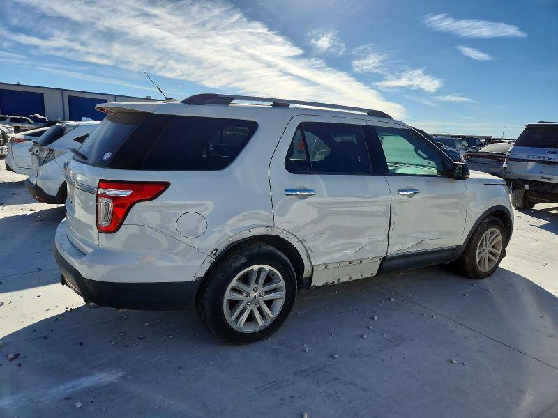 Photo 3 from auction – 2011 FORD EXPLORER X with VIN 1FMHK7D80BGA42518