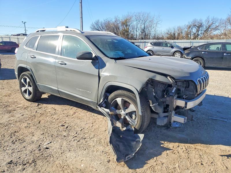 Photo 4 from auction – 2019 JEEP CHEROKEE with VIN 1C4PJMDN8KD346690