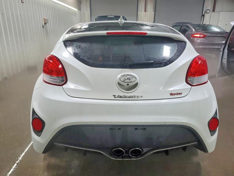 Photo 6 from auction – 2016 HYUNDAI VELOSTER T with VIN KMHTC6AE9GU272028