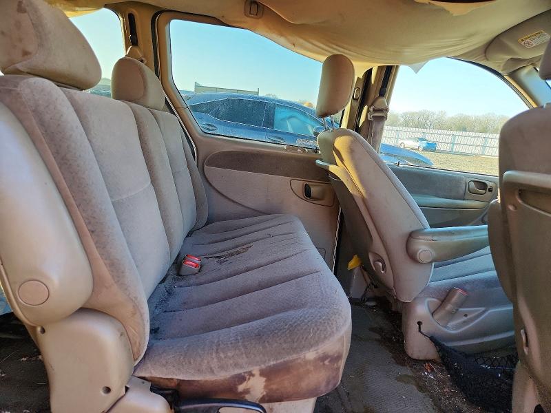 Photo 10 from auction – 2001 CHRYSLER TOWN & COU with VIN 2C4GP44381R266962