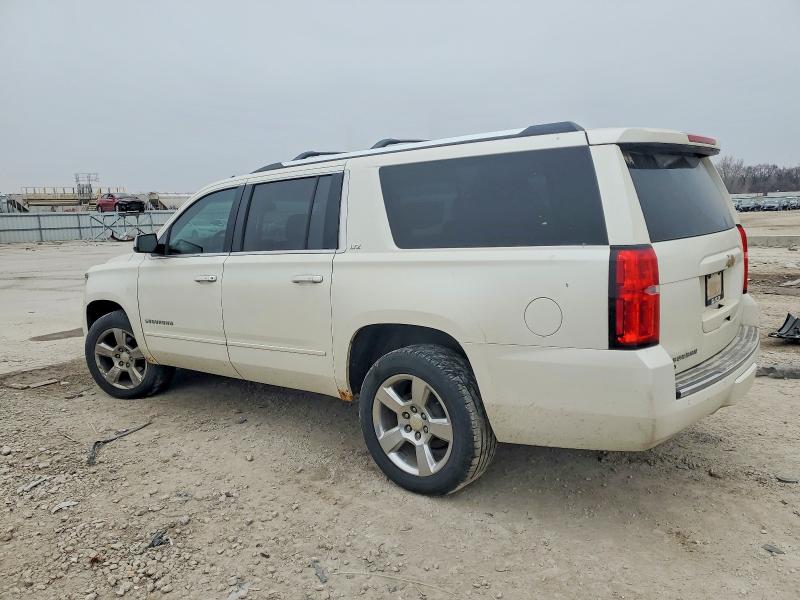 Photo 2 from auction – 2015 CHEVROLET SUBURBAN with VIN 1GNSKKKC4FR298960