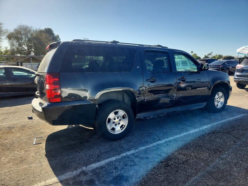 Photo 3 from auction – 2013 CHEVROLET SUBURBAN with VIN 1GNSCJE02DR130384