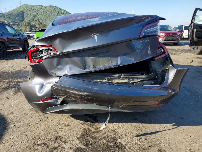Photo 6 from auction – 2018 TESLA MODEL 3 with VIN 5YJ3E1EA5JF157967
