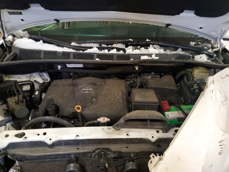 Photo 12 from auction – 2017 TOYOTA SIENNA XLE with VIN 5TDYZ3DC3HS862331