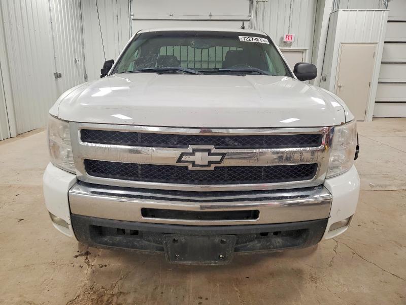 Photo 5 from auction – 2011 CHEVROLET SILVERADO with VIN 1GCRCSE06BZ374159