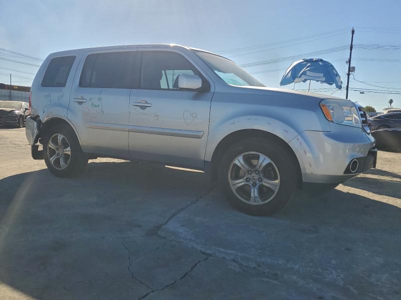 Foto 4 de la subasta – 2013 HONDA PILOT EXL con VIN 5FNYF3H53DB015571