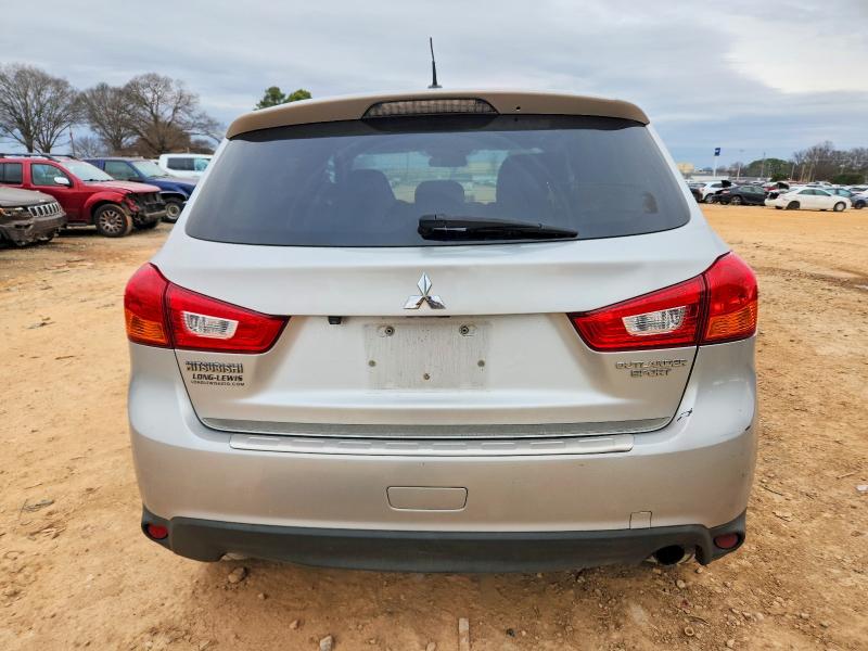 Photo 6 from auction – 2015 MITSUBISHI OUTLANDER with VIN 4A4AP4AU1FE014549