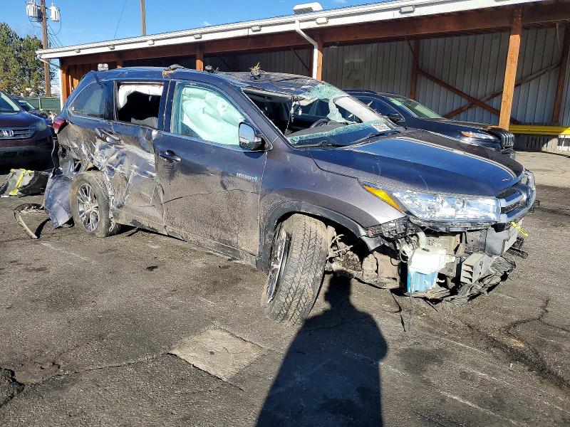 Photo 4 from auction – 2019 TOYOTA HIGHLANDER with VIN 5TDBGRFH7KS077356