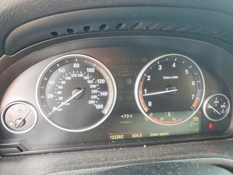 Photo 9 from auction – 2011 BMW X3 XDRIVE3 with VIN 5UXWX7C55BL734395