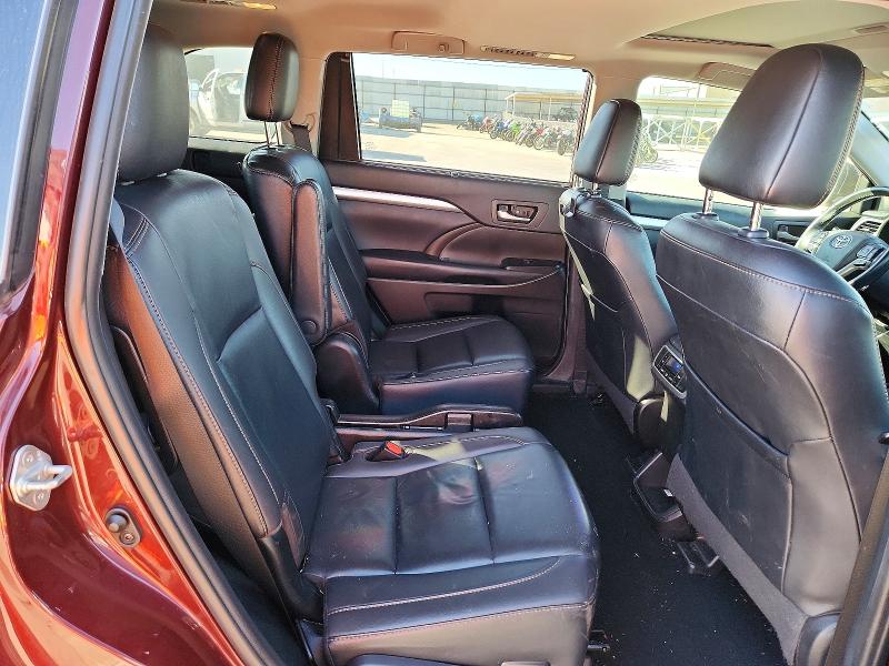 Photo 11 from auction – 2019 TOYOTA HIGHLANDER with VIN 5TDJZRFH8KS974563