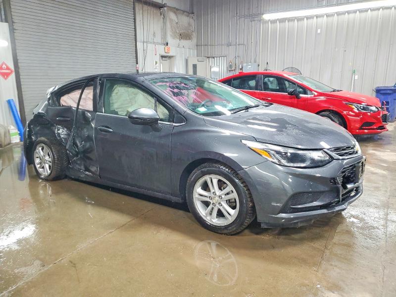 Photo 4 from auction – 2018 CHEVROLET CRUZE LT with VIN 3G1BE6SM0JS600078