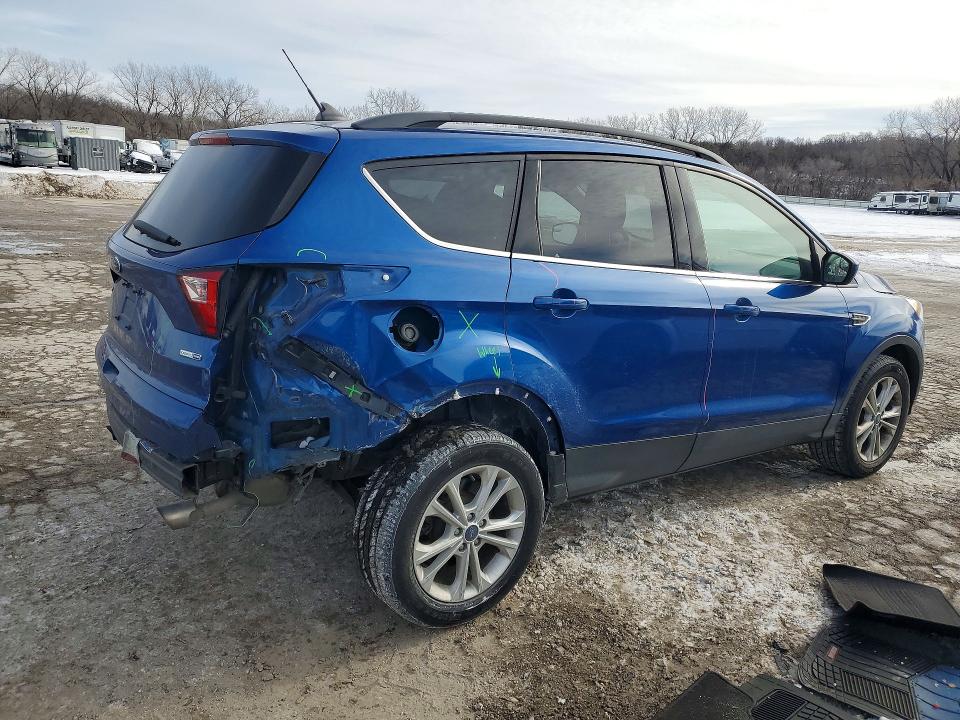 Photo 3 from auction – 2019 FORD ESCAPE SEL with VIN 1FMCU9HD5KUC26054