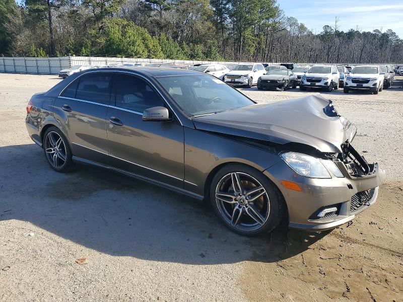 Photo 4 from auction – 2011 MERCEDES-BENZ E 350 4MAT with VIN WDDHF8HB5BA324831