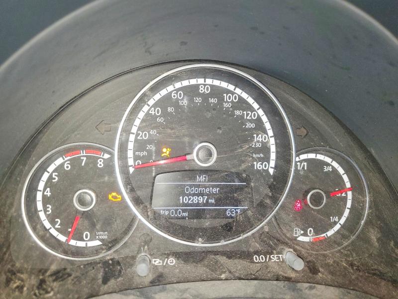 Photo 9 from auction – 2013 VOLKSWAGEN BEETLE with VIN 3VW5P7AT1DM802463