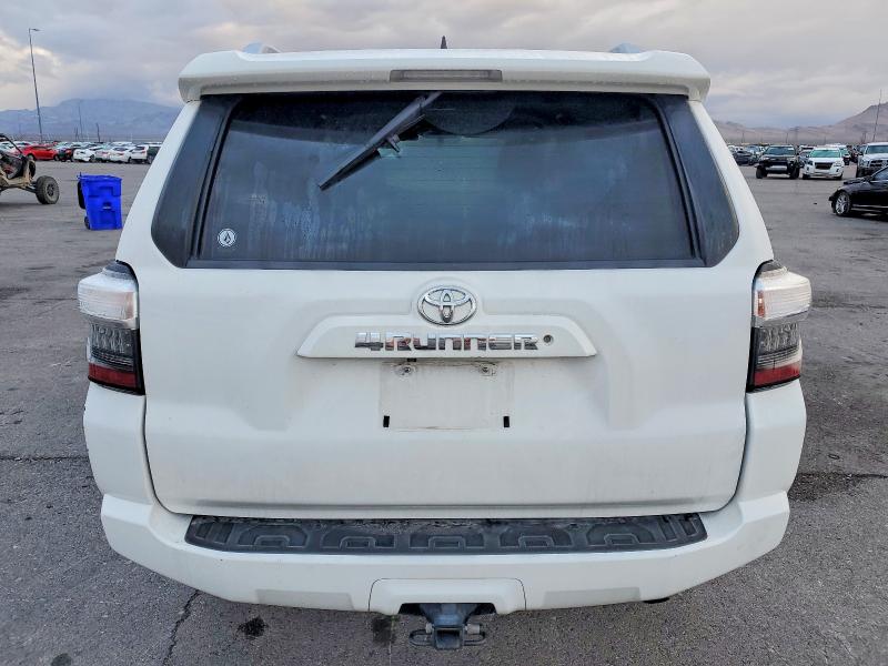 Photo 6 from auction – 2014 TOYOTA 4RUNNER with VIN JTEBU5JR2E5194012