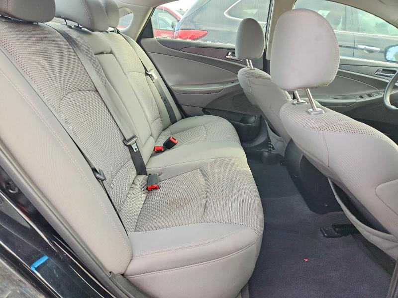 Photo 10 from auction – 2013 HYUNDAI SONATA GLS with VIN 5NPEB4AC1DH651811