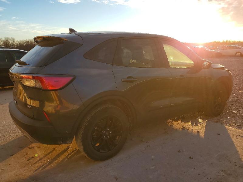 Photo 3 from auction – 2020 FORD ESCAPE with VIN 1FMCU0BZ2LUB13695