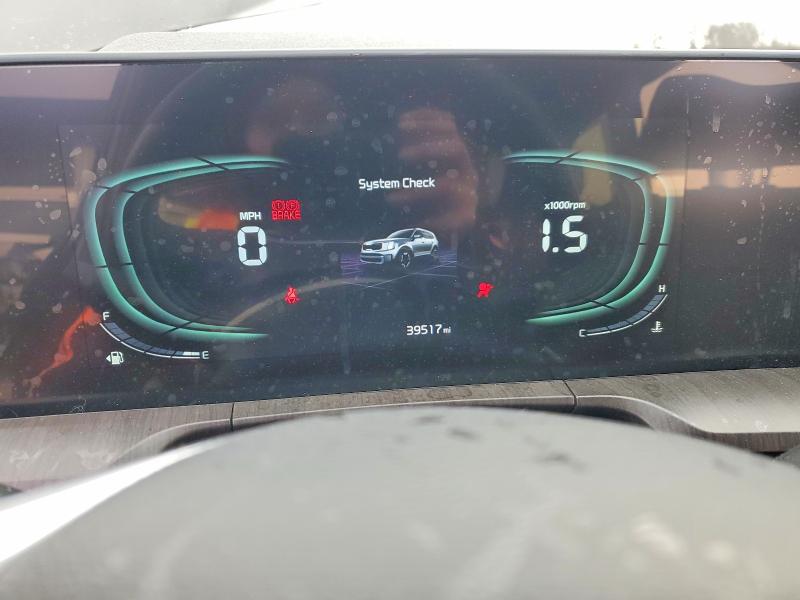 Photo 9 from auction – 2023 KIA TELLURIDE with VIN 5XYP3DGCXPG380188