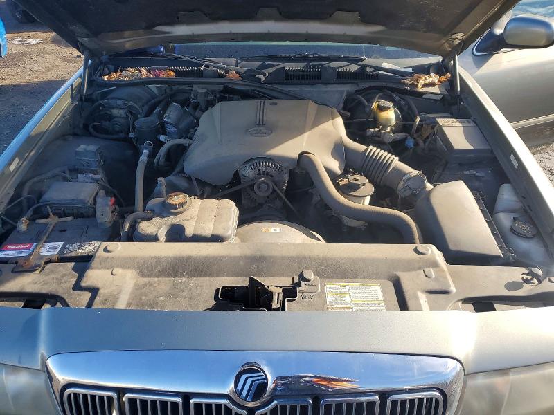Photo 11 from auction – 2000 MERCURY GRAND MARQ with VIN 2MEFM74W8YX694759