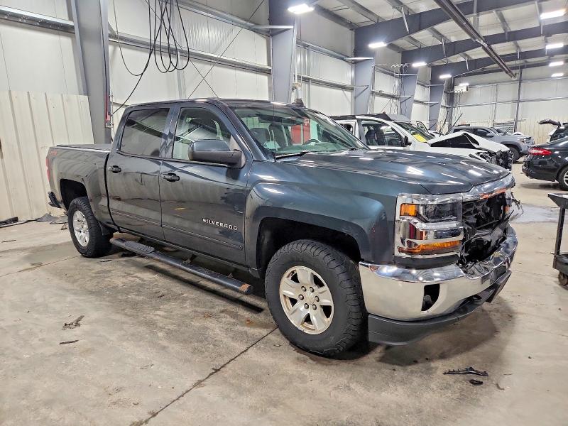 Photo 4 from auction – 2018 CHEVROLET SILVERADO with VIN 3GCUKREC0JG478130