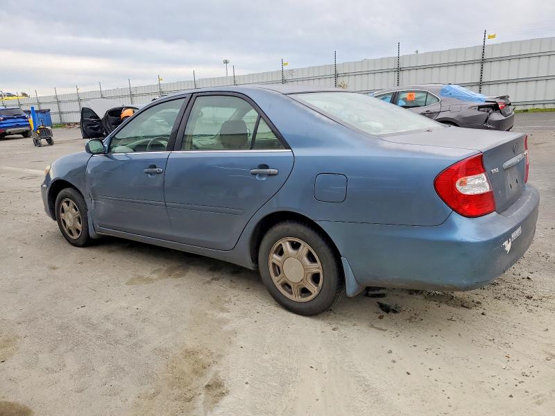 Photo 2 from auction – 2004 TOYOTA CAMRY LE with VIN JTDBE32K040290997