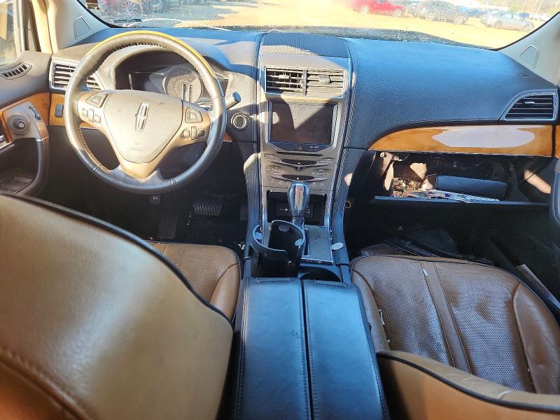Photo 8 from auction – 2011 LINCOLN MKX with VIN 2LMDJ6JK1BBJ07741