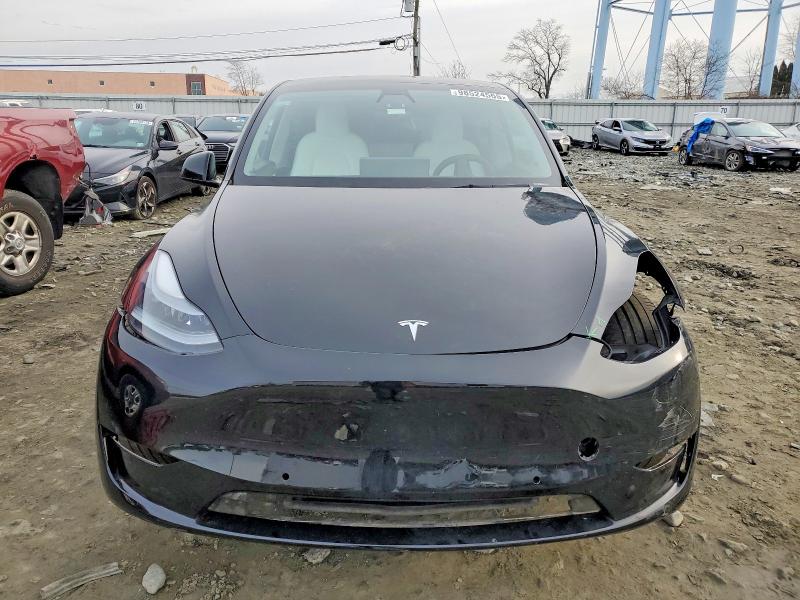 Photo 5 from auction – 2021 TESLA MODEL Y with VIN 5YJYGDEFXMF141054