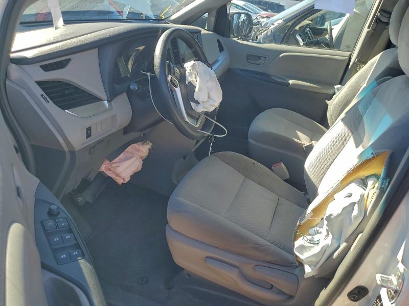 Photo 7 from auction – 2017 TOYOTA SIENNA with VIN 5TDZZ3DC4HS778944
